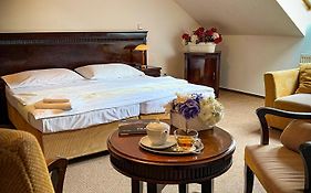 Hotel U Zeleneho stromu